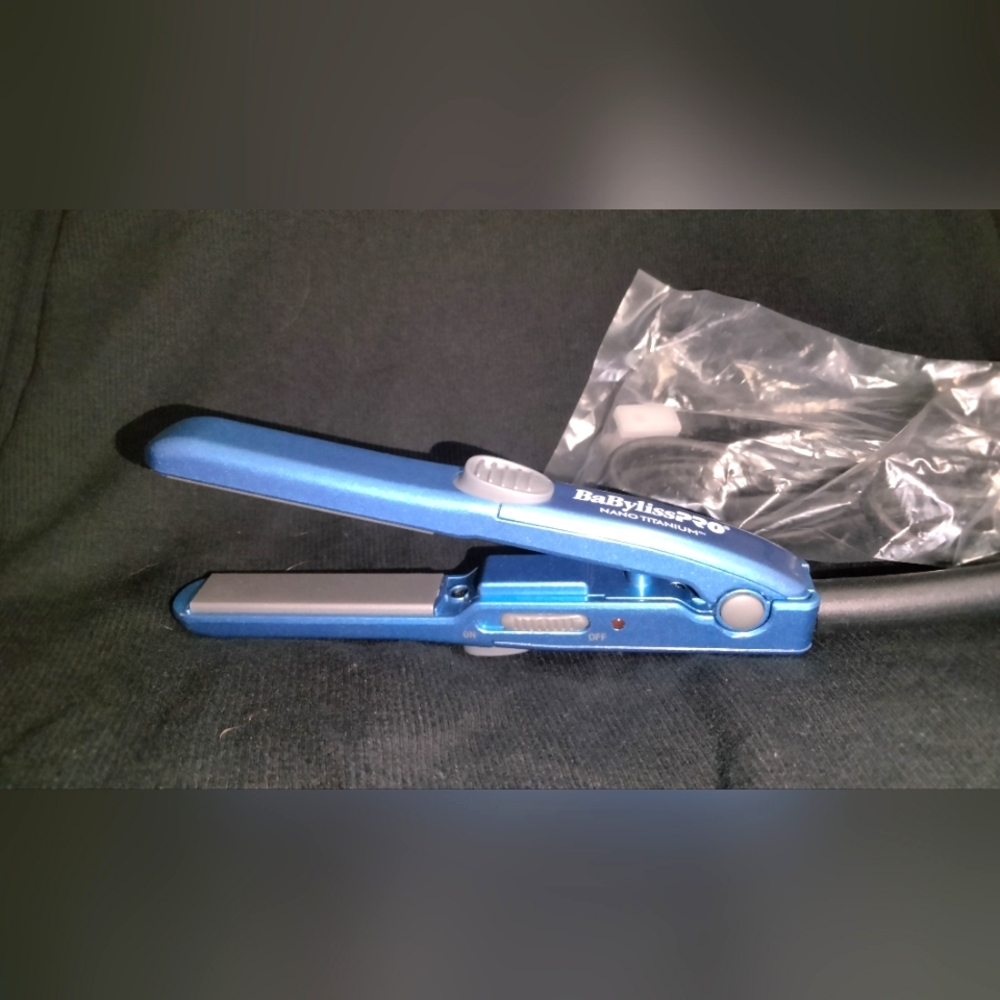 Babyliss Flat Iron (Travel Size)